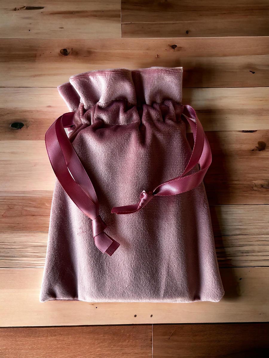 Rose velvet pouch